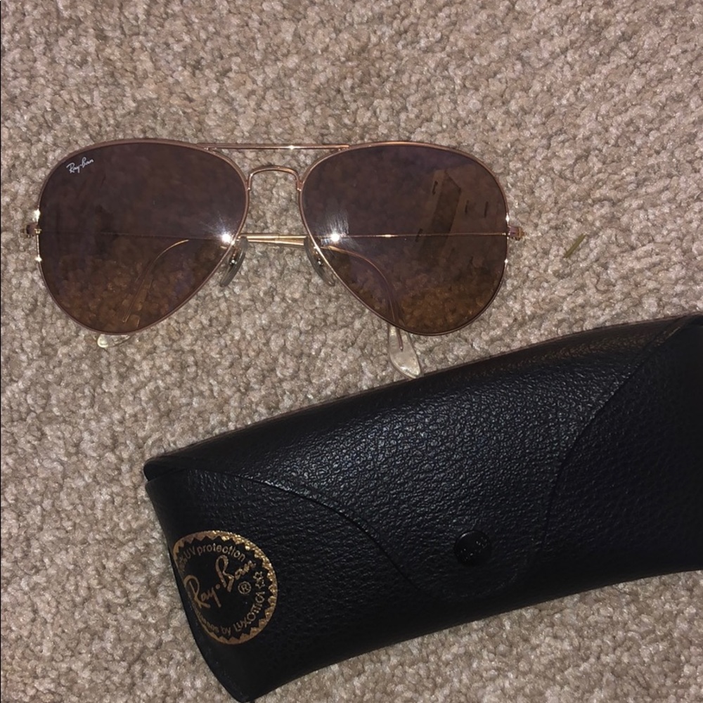 RAY BAN AVIATOR SUNGLASSES